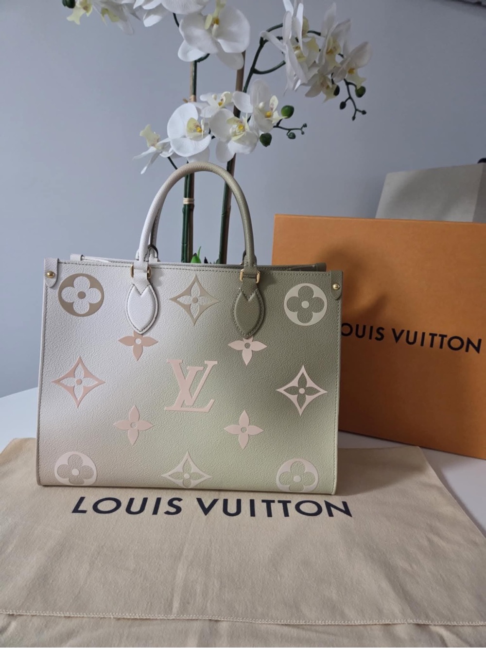 Louis Vuitton Onthego Tote limited spring collection